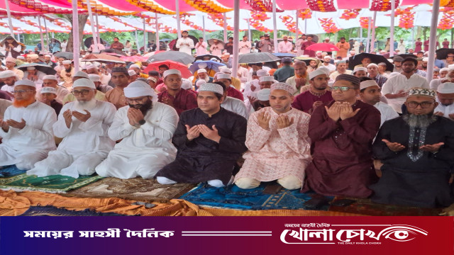ফরিদপুরে পবিত্র ঈদুল ফিতরের প্রধান জামাত অনুষ্ঠিত