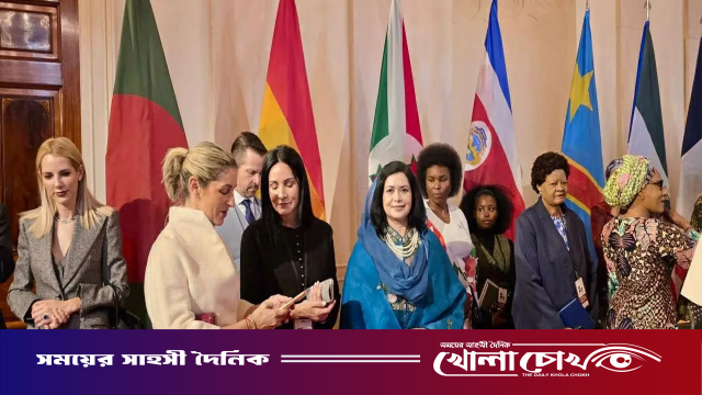 হোয়াইট হাউসে মেলানিয়া ট্রাম্পের সঙ্গে ডা. জুবাইদা রহমানের সাক্ষাৎ