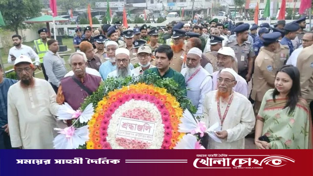 মহান স্বাধীনতা ও জাতীয় দিবস উপলক্ষে ফরিদপুরে বীর শহীদদের প্রতি সর্বস্তরের মানুষের শ্রদ্ধা নিবেদন