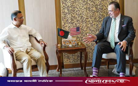 প্রধানমন্ত্রী তারেক রহমানের সঙ্গে মার্কিন রাষ্ট্রদূত ব্রেন্ট টি. ক্রিস্টেনসেনের সৌজন্য সাক্ষাৎ