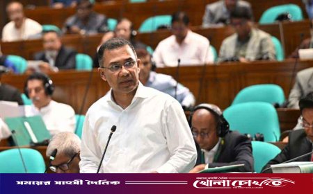 ২ লাখ প্রাথমিক শিক্ষার্থীকে বিনামূল্যে স্কুল ড্রেস দেবে সরকার: প্রধানমন্ত্রী তারেক রহমান