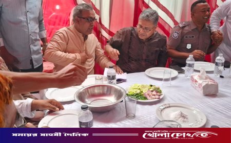 সদরপুরে এমপি শহিদুল ইসলামকে সম্ভাব্য চেয়ারম্যান প্রার্থী শাখাওয়াতের ফুলেল শুভেচ্ছা