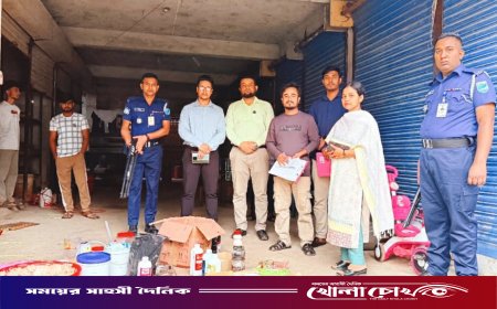 দৈনিক খোলাচোখ-এ সংবাদ প্রকাশের জের: নগরকান্দায় সেই কেক কারখানায় লাখ টাকা জরিমানা