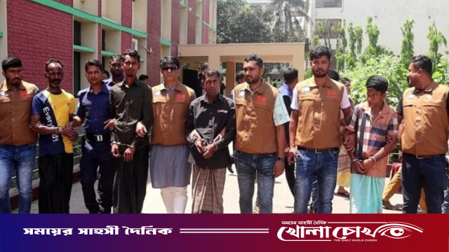 নওগাঁয় সড়কে রশি টেনে ডাকাতির ঘটনায় বাবা-ছেলেসহ চার'ডাকাত গ্রেপ্তার