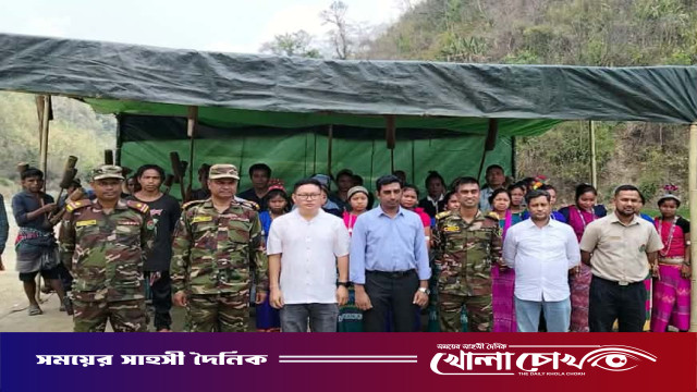 আলীকদম–পোয়ামুহুরী ৩৭.৫ কিলোমিটার সড়ক সেনাবাহিনীর কাছ থেকে সড়ক বিভাগের কাছে হস্তান্তর