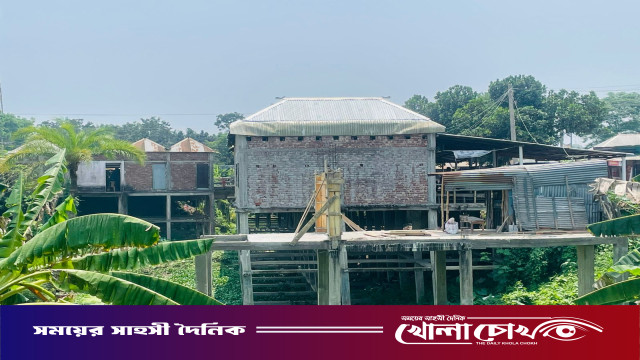 সালথায় খাল দখল করে দোকান নির্মাণের মহোৎসব, আ’লীগ আমলের দখল এখনো বহাল