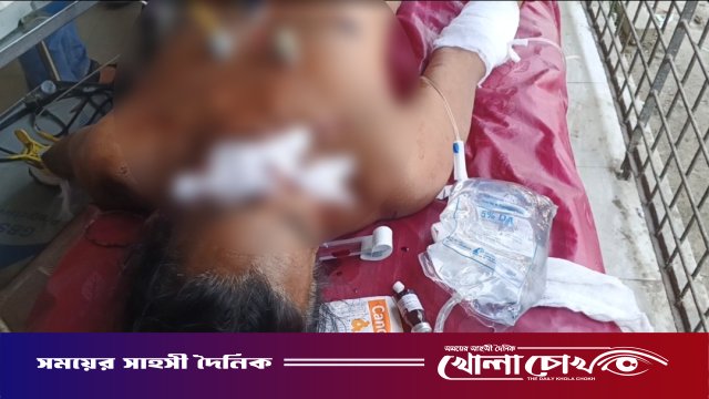 কুষ্টিয়ায় কুরআন অবমাননার অভিযোগে মাজারে হামলা ও অগ্নিসংযোগ