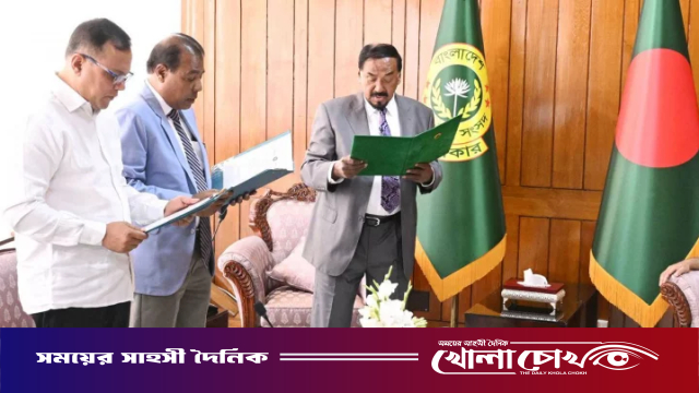 বগুড়া ও শেরপুরের উপনির্বাচনে বিজয়ী দুই এমপির শপথ গ্রহণ