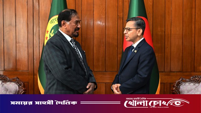 স্পিকার হাফিজ উদ্দিনের সঙ্গে ভারতের বিদায়ী হাইকমিশনার প্রণয় ভার্মার সাক্ষাৎ
