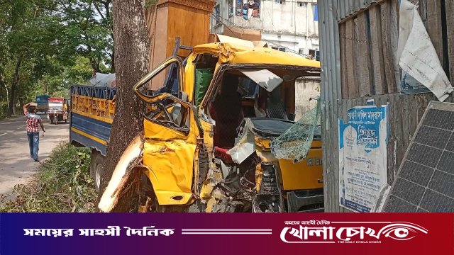 দুমকীতে ট্রাকচাপায় সাবেক ব্যাংক কর্মকর্তার মৃত্যু, চালক গুরুতর আহত