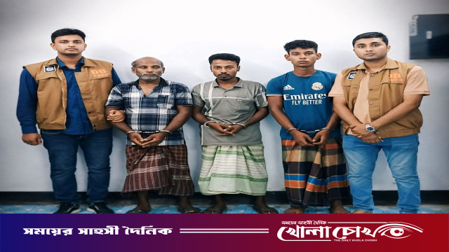 নওগাঁয় ৪ খুনের বীভৎস বর্ণনা ডিনারের পর যমদূত সেজে হত্যা করলো ভাগ্নেরা