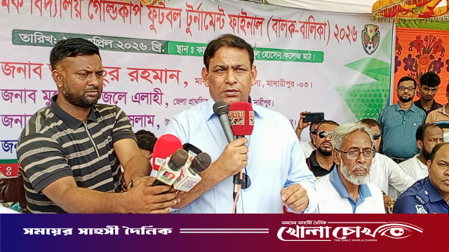 মাইক হাতে নিয়ে একটি দল রাস্তাঘাটে পাগলের মত বক্তব্য দিচ্ছে: এমপি আনিসুর রহমান তালুকদার খোকন