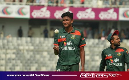 আগুনে রানাকে নিয়ে বাবর আজমকে সতর্ক করলেন অসি তারকা