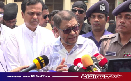 সরকারের কাছে দুই বছরের টিকা মজুত রয়েছে: স্বাস্থ্যমন্ত্রী