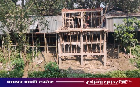 সদরপুরে খাল দখল করে গড়ে উঠেছে পাকা স্থাপনা, পানি চলাচল ব্যাহত