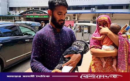 যমজ সন্তান কোলে মা–বাবা, একটি মৃত, অন্যটিও হামে আক্রান্ত