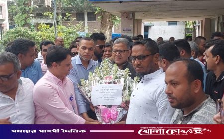 সদরপুরে স্বাস্থ্যসেবার মান উন্নয়নে মতবিনিময় সভা: চিকিৎসায় কোনো অবহেলা নয়—এমপি বাবুল