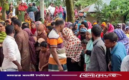 নিহত ১১ জনের মরদেহ পৌঁছেছে নওগাঁয়