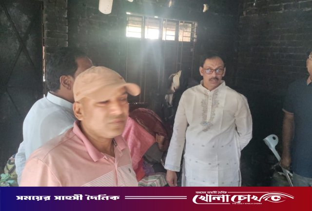 ফরিদপুরে শ্রমিক দল নেতার বসতঘর ভস্মীভূত, অল্পের জন্য রক্ষা পেল প্রাণ