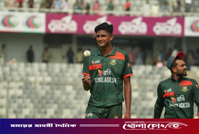 আগুনে রানাকে নিয়ে বাবর আজমকে সতর্ক করলেন অসি তারকা