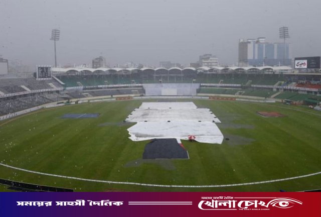 বৃষ্টির বাগড়ায় তৃতীয় দিনের খেলা স্থগিত, লড়াই জারি রেখেছে পাকিস্তান