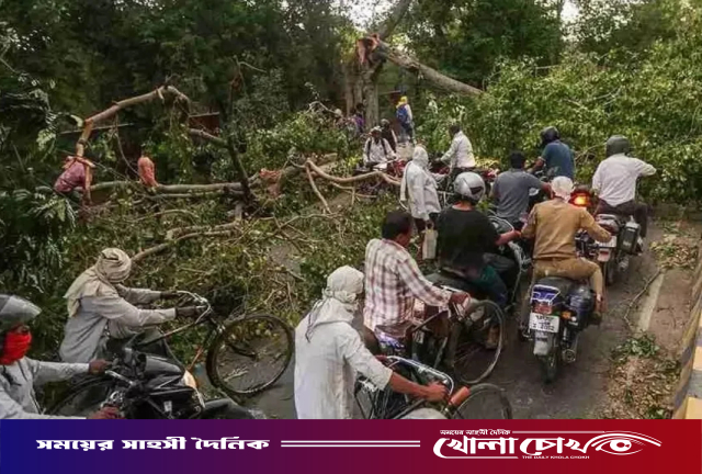 ভারতে প্রলয়ংকরী ঝড় ও বজ্রপাতে নিহত বেড়ে ৯০: বিপর্যস্ত উত্তরপ্রদেশ, দিল্লিতে বিমান চলাচল ব্যাহত