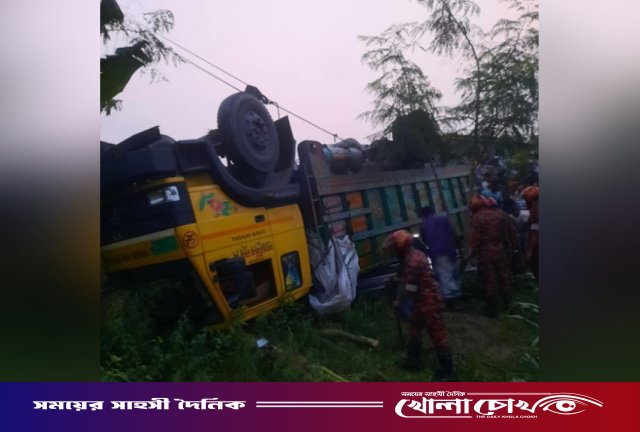 ‘প্যান্ট-শার্ট লাগবে না, লাগবে শুধু বাবা তোমাকে’