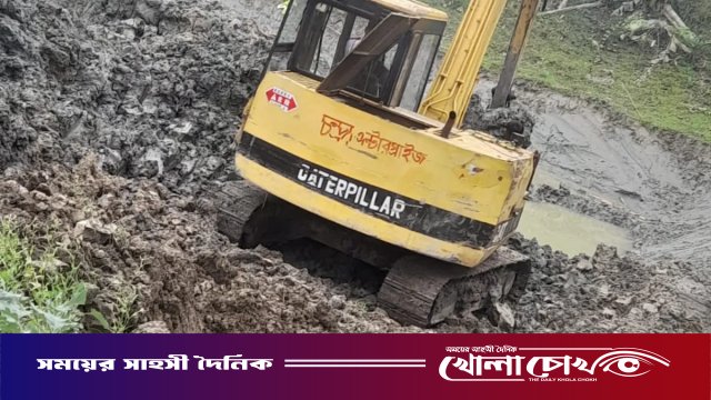 নগরকান্দায় পুকুর খননের নামে অবাধে মাটি বিক্রি: ধ্বংস হচ্ছে গ্রামীণ সড়ক, বাড়ছে জনদুর্ভোগ