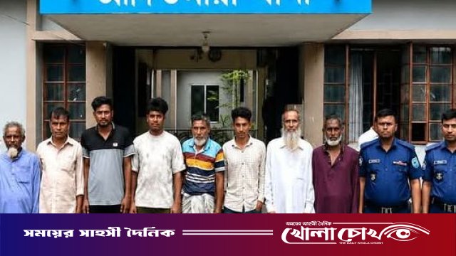 আদিতমারীতে পুলিশের বিশেষ অভিযান: সাজাপ্রাপ্ত ও ক্যাসিনো কারবারিসহ গ্রেপ্তার ১২