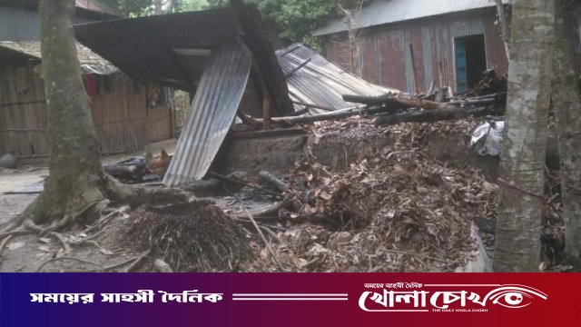 নগরকান্দায় অগ্নিকাণ্ডে বসতঘর ভস্মীভূত, ৩ লাখ টাকার ক্ষয়ক্ষতি