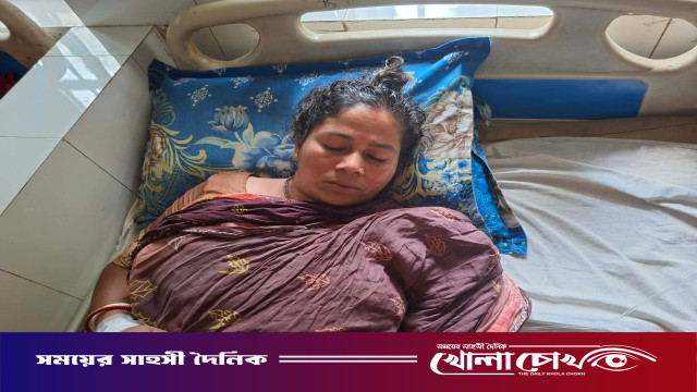 সম্পত্তির বিরোধের জেরে  আগৈলঝাড়ায় চাচীর পা ভেঙ্গে দিলেন ভাতিজা