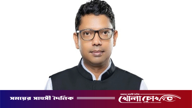 পলকের ঘাড়ে ২টি কোমরে ৩টি হাড় সরে গেছে