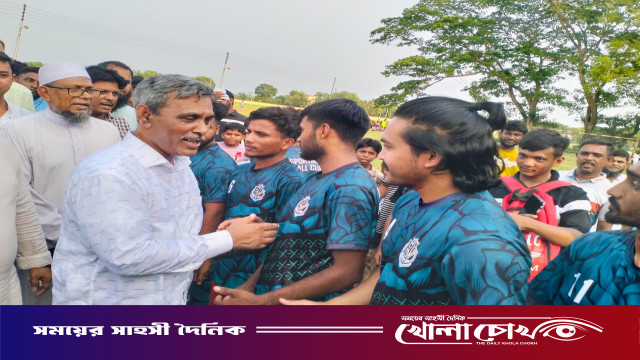 ফরিদপুরে ডোমরাকান্দি শতমূলী সমাজকল্যাণ সংস্থার উদ্যোগে ফুটবল টুর্নামেন্টের  উদ্বোধন