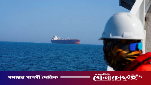 হরমুজ প্রণালি দিয়ে এপ্রিলে ইরাকের ১ কোটি ব্যারেল তেল রপ্তানি