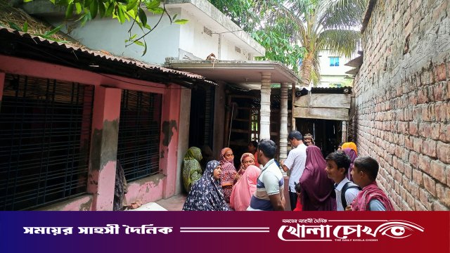 সাতক্ষীরায় অন্তঃসত্ত্বা স্ত্রীকে গলা কেটে হত্যার অভিযোগ, স্বামী পলাতক