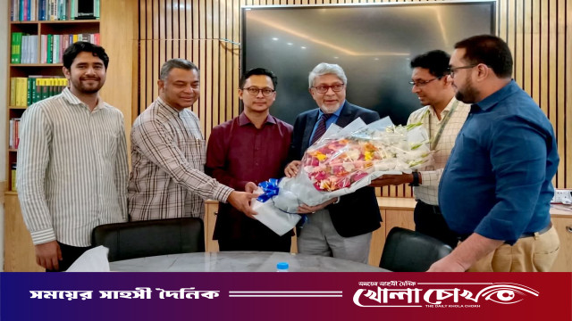 উচ্চশিক্ষায় সহযোগিতা বাড়াতে মালয়েশিয়ার হাইকমিশনার ও মানারাত ইউনিভার্সিটির উপাচার্যের বৈঠক
