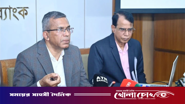ব্যাংকিং খাতের ৫ লাখ কোটি টাকা চুরি হয়ে গেছে : গভর্নর