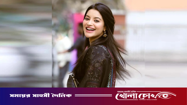 নায়িকা নয়, গায়িকা হয়ে নজর কাড়ছেন নাজিফা তুষি
