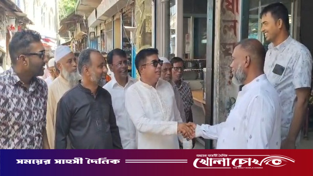 মুন্সীগঞ্জের শ্রীনগরে জনগণের সাথে ঈদ শুভেচ্ছা বিনিময় করলেন সফল চেয়ারম্যান আজিজুল ইসলাম