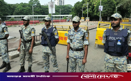 নাশকতা ঠেকাতে ধানমন্ডিতে কঠোর অবস্থানে আইনশৃঙ্খলা বাহিনী