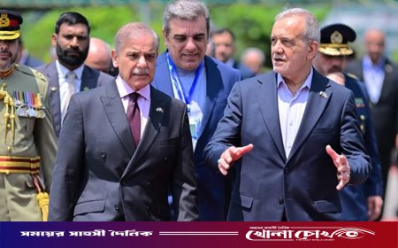 যুক্তরাষ্ট্রের সঙ্গে আলোচনার পর পাকিস্তান সফরে ইরানের প্রেসিডেন্ট