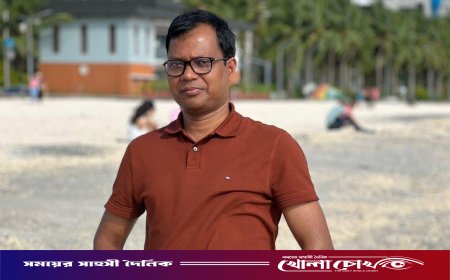 শাহজালাল মাজারে পাঁচ লাখ টাকা দিলেন ডিসি সারওয়ার