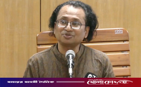 আওয়ামী লীগ নিষিদ্ধ হবে কি না, সিদ্ধান্ত নেবেন আদালত: তথ্য উপদেষ্টা