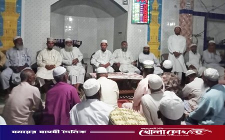 মসজিদে চেয়ার-টেবিল বসিয়ে সভা করে দলীয় প্রার্থী ঘোষণা জামায়াতের