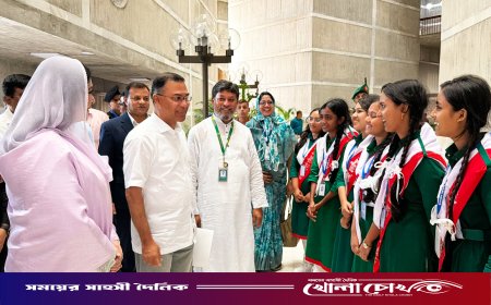 সংসদ অধিবেশন দেখল মাদারীপুরের শিক্ষার্থীরা, সাক্ষাৎ পেল প্রধানমন্ত্রীর