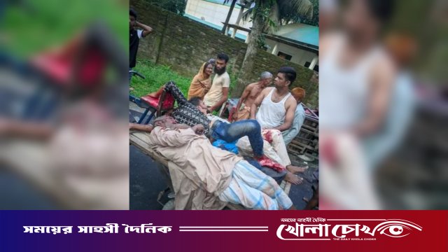 রাজারহাটে ট্রাক-অটোরিকশার মুখোমুখি সংঘর্ষে নিহত ১, আহত ৩