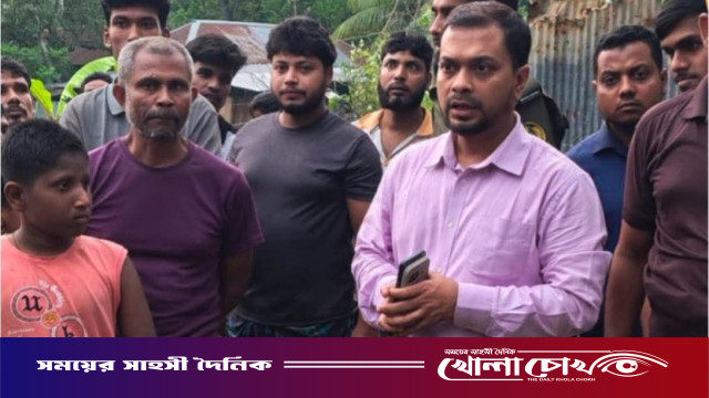 কুষ্টিয়ার খোকসায় দেড় মিনিটের টর্নেডোর তাণ্ডব: লণ্ডভণ্ড ৩ গ্রাম, ব্যাপক ক্ষয়ক্ষতি