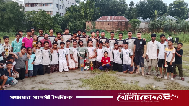 দুই বছর পর মাঠে ফিরল প্রদর্শনী ফুটবল ম্যাচ, জুনিয়র একাদশের জয়