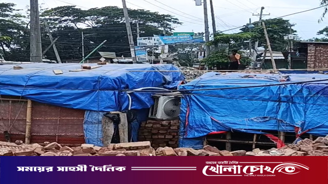 নোয়াখালীতে কুঁড়েঘরে এসি-সিসি ক্যামেরা, মাদক ব্যবসায়ীর রাজকীয় আস্তানা
