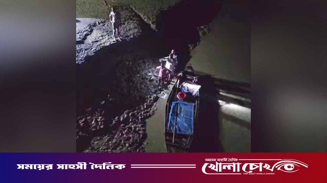 জাল টানার সময় নারী জেলেকে টেনে নিয়ে গেল কুমির
